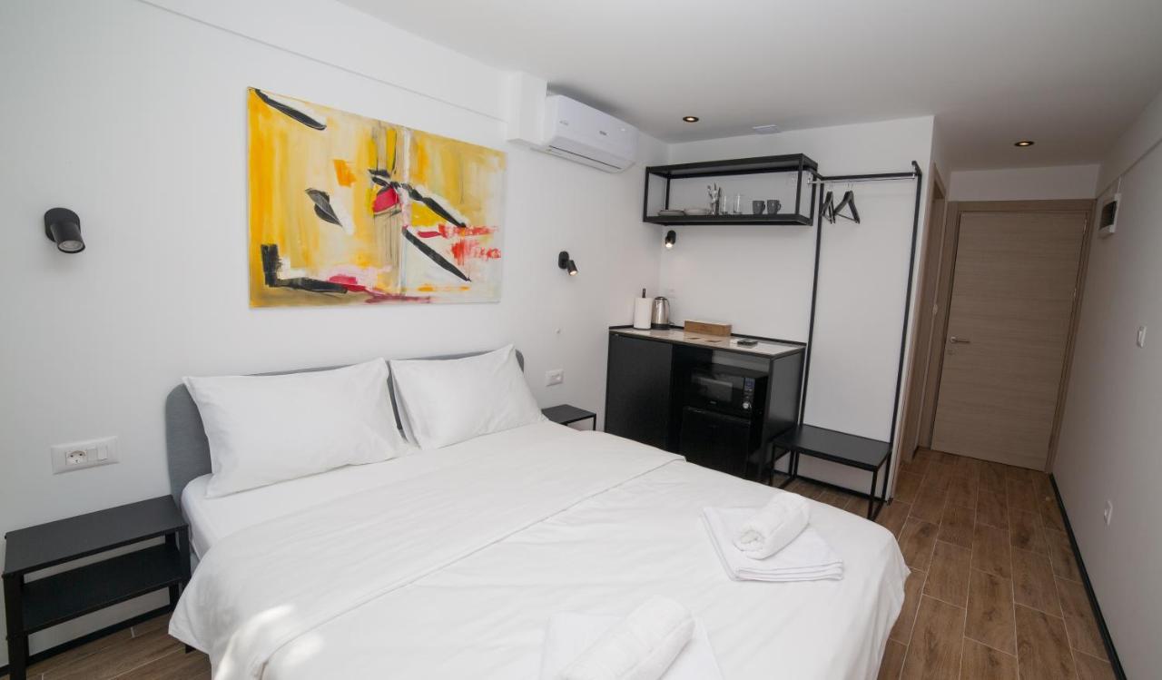 Pearls Apartment *