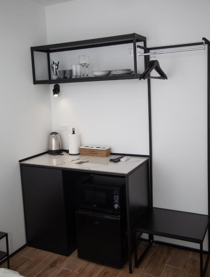 Apartment Pearls